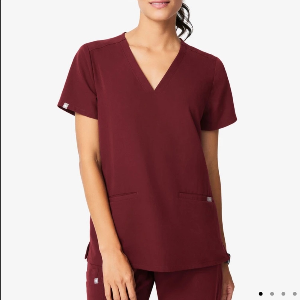 Figs 3 pocket burgundy top
